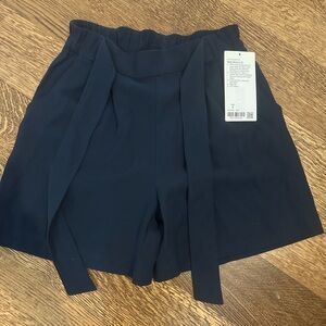 LULULEMON shorts